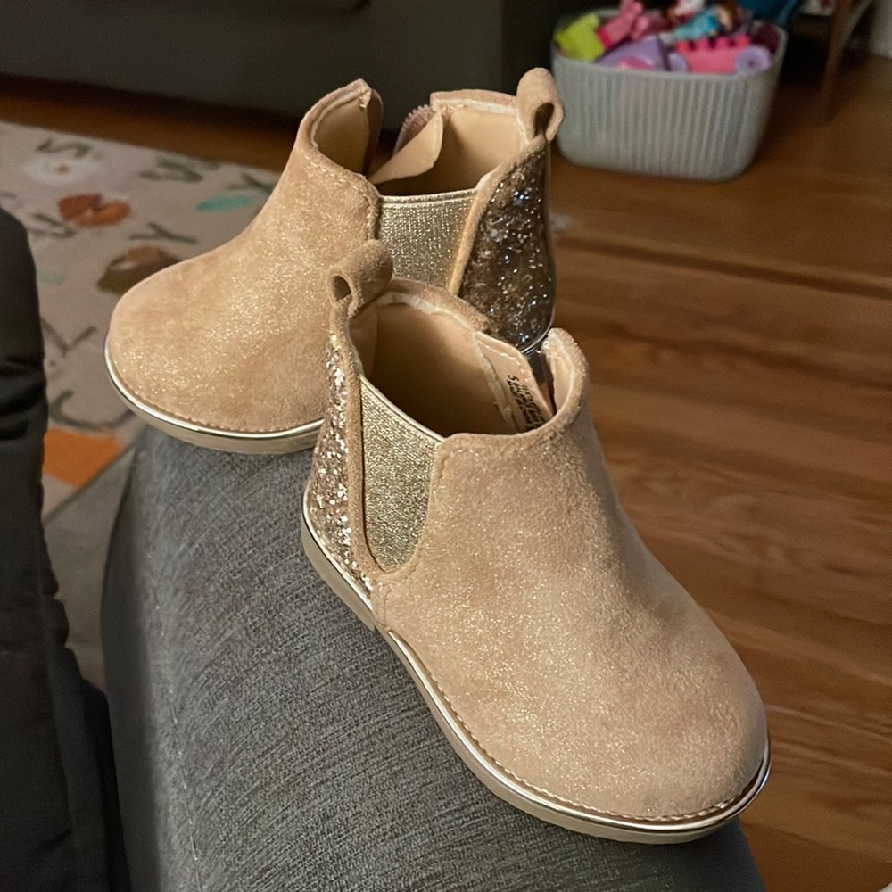 Maggie and Zoe Toddler Booties